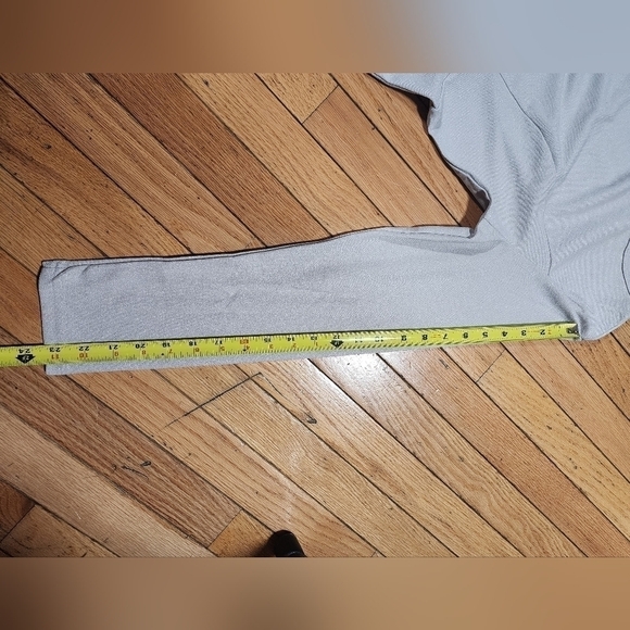 WOMEN'S Light Grey Long Sleeve Dress Size Medium - Picture 4 of 10